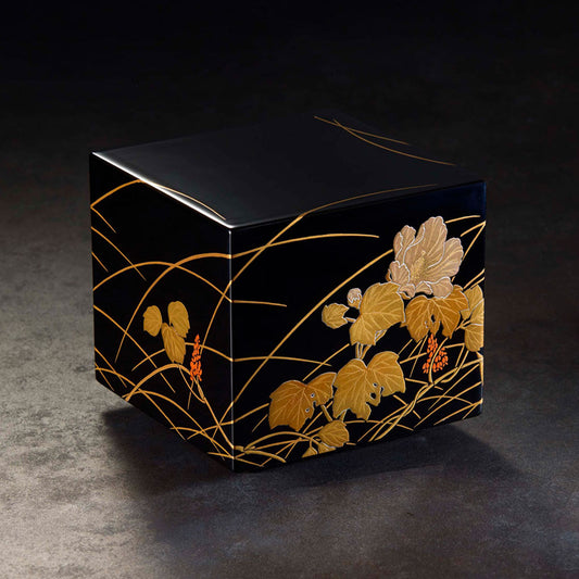 秋草に月蒔絵 被蓋内二段宝石箱