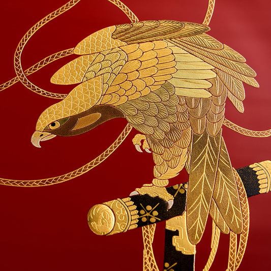 鷹 朱飾皿(皿立付き)