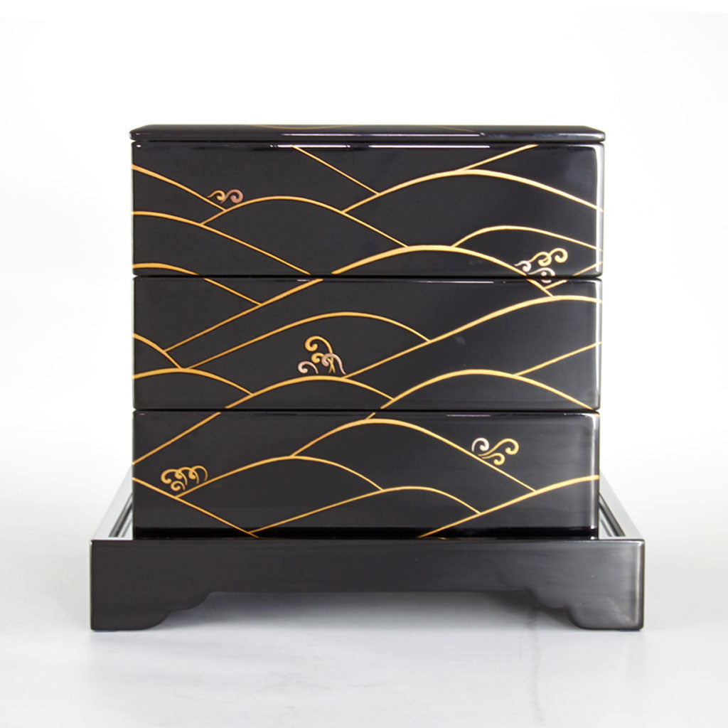 蕨波 削面台付三段重 [19.5cm角] – 象彦 公式オンラインショップ